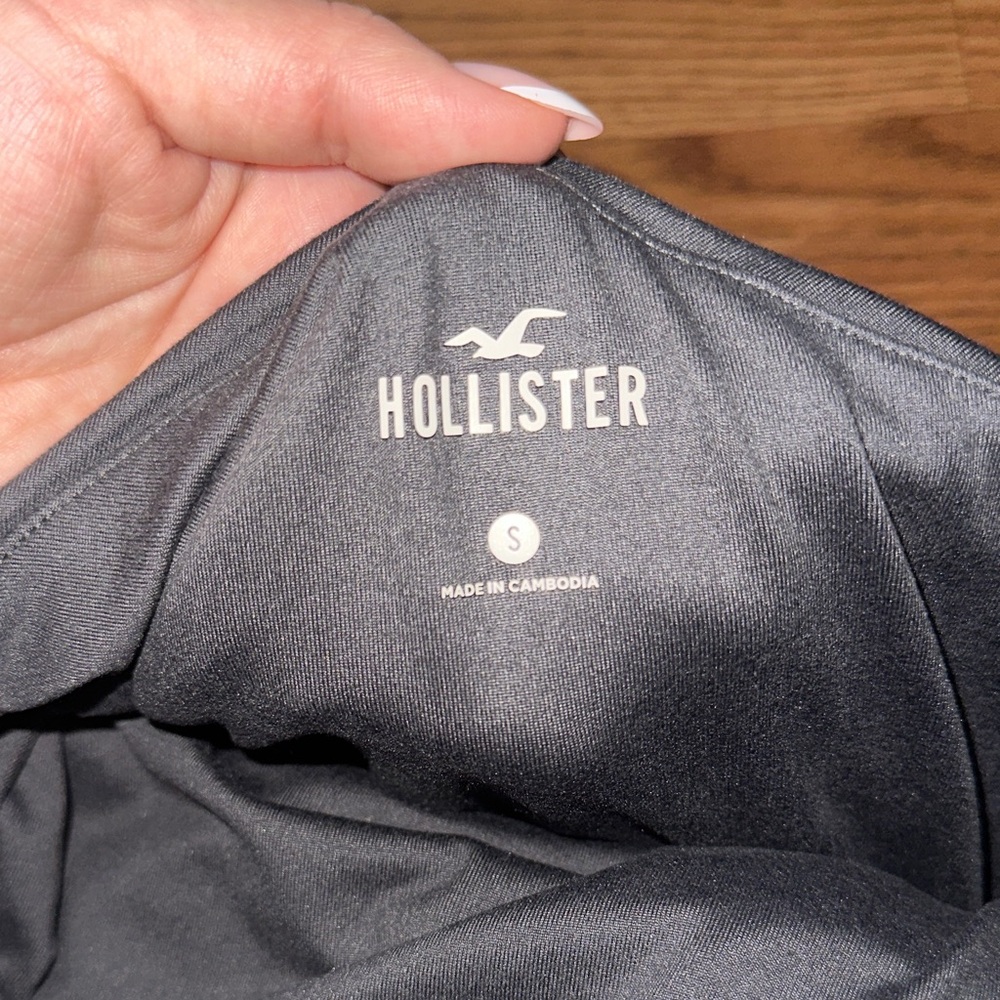 2 Hollister Gray and Black One-Shoulder Tops - Picture 3 of 4